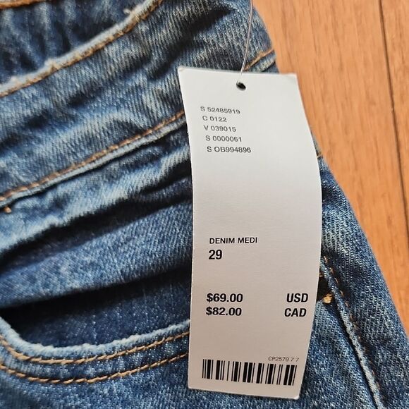 BDG Two-Tone Flare Jeans- Women's Size 29 - Picture 3 of 6